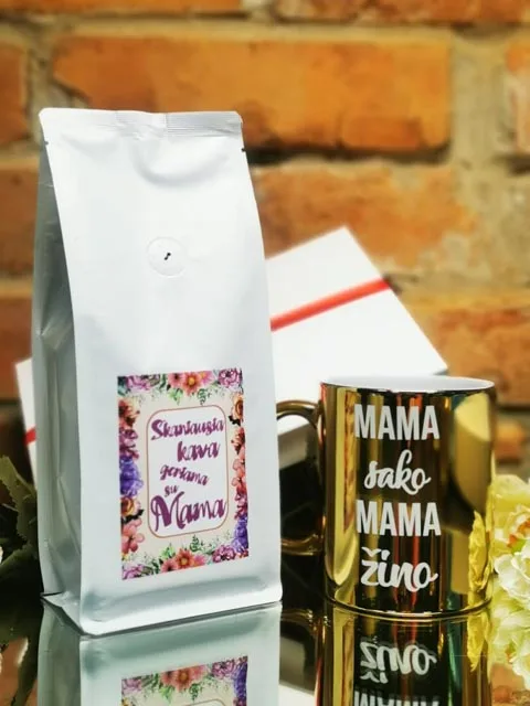 Rinkinukas stiklinis puodelis ir kava Močiutei