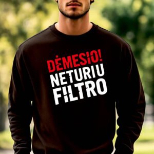 Juodos spalvos džemperis Dėmesio neturiu filtro