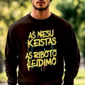 Juodos spalvos džemperis Aš nesu keistas