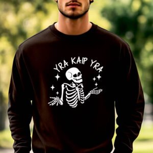 Juodos spalvos džemperis Yra kaip yra